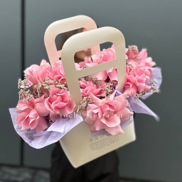 Сумочка розовых роз "Плинки" в Иркутске