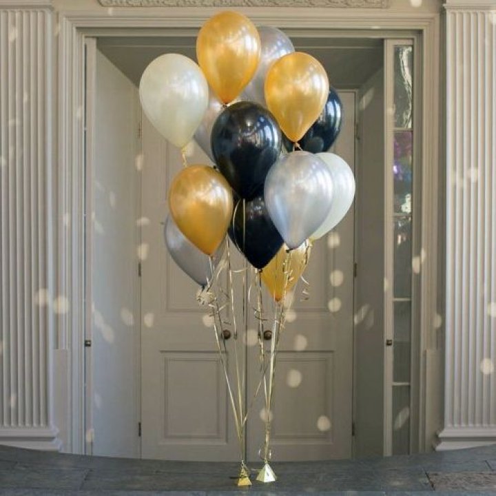 Фонтан шаров "Фаерворк" в Иркутске