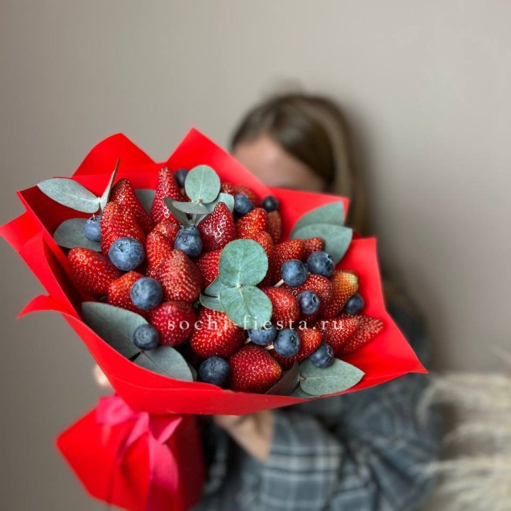 Клубничный бум №1 в Иркутске