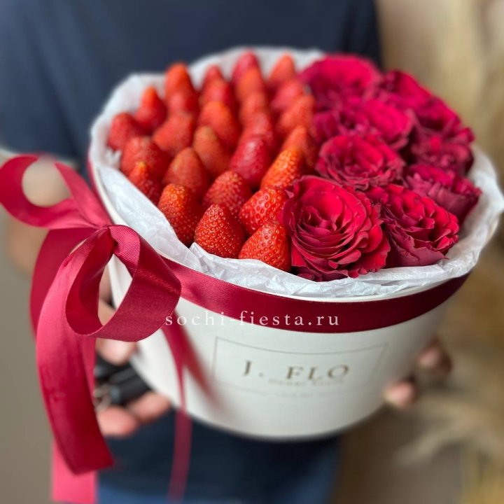 Клубничный бокс №1 в Иркутске