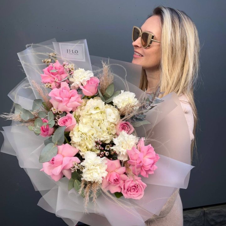 Авторский букет "Гармония" в Иркутске