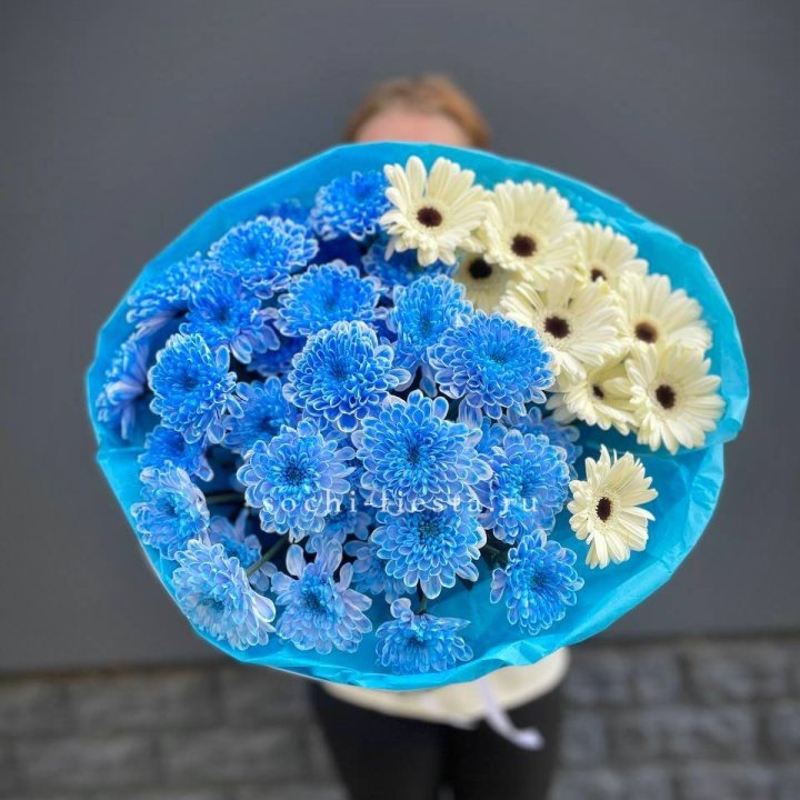 Букет хризантем и гербер в Иркутске