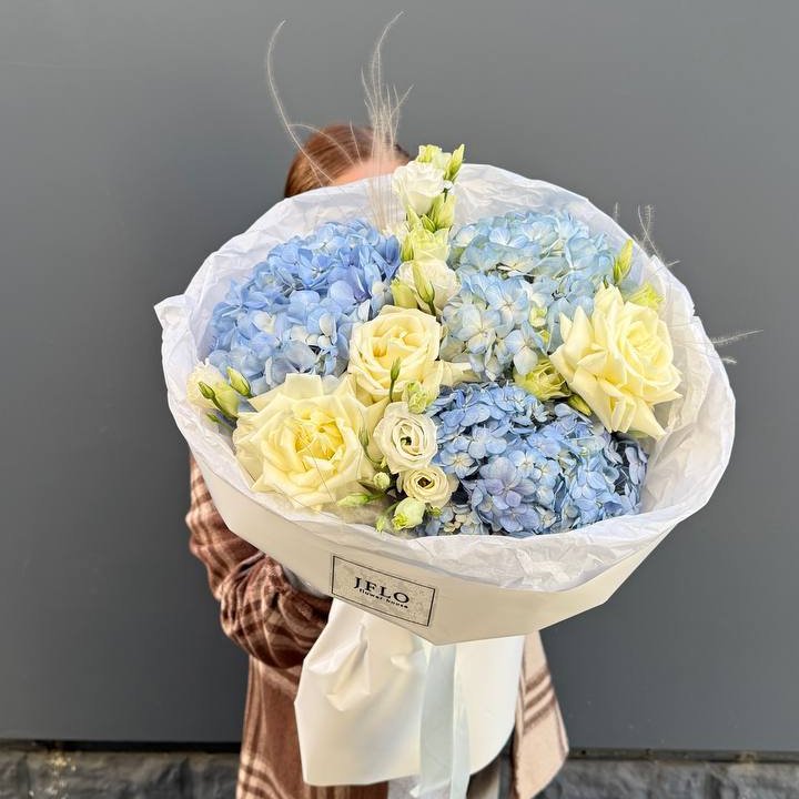 Букет "Глубина глаз" в Иркутске