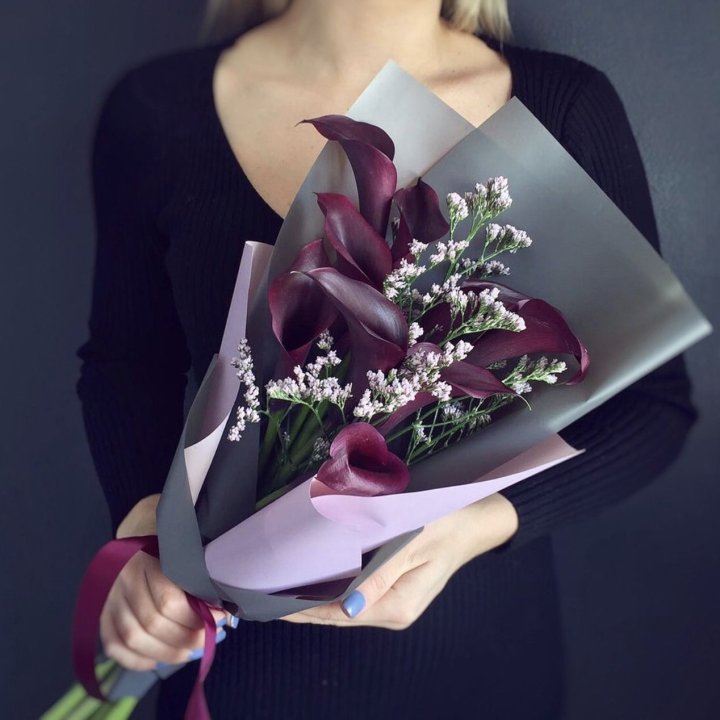 Букет фиолетовых калл в Иркутске