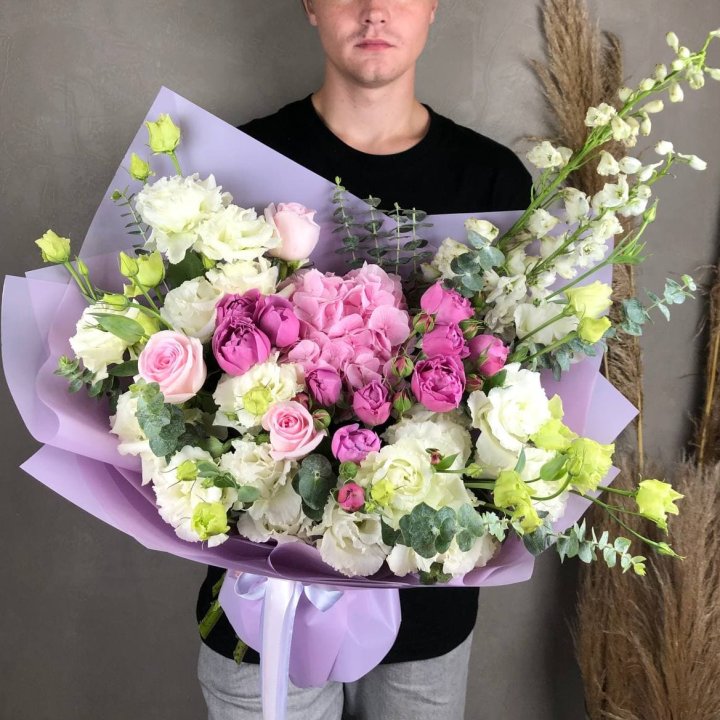 Дизайнерский букет "Венера" в Иркутске