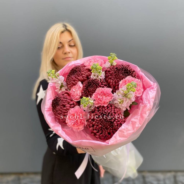 Букет "Сияющая любовь" в Иркутске