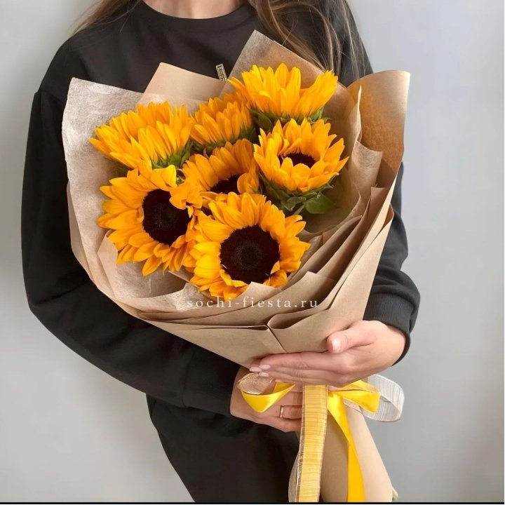 Букет из подсолнухов в Иркутске