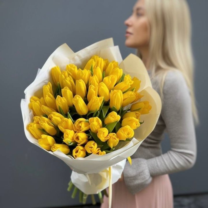 51 желтый тюльпан в Иркутске