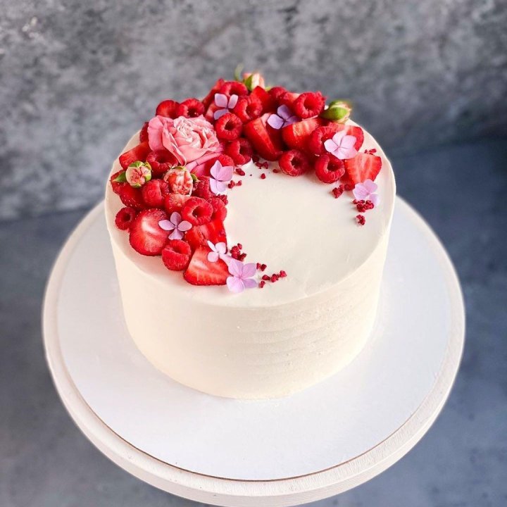 Торт "Малина" в Иркутске