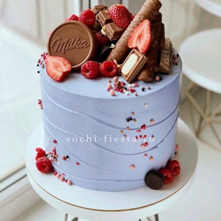 Торт "Milka's world" в Иркутске