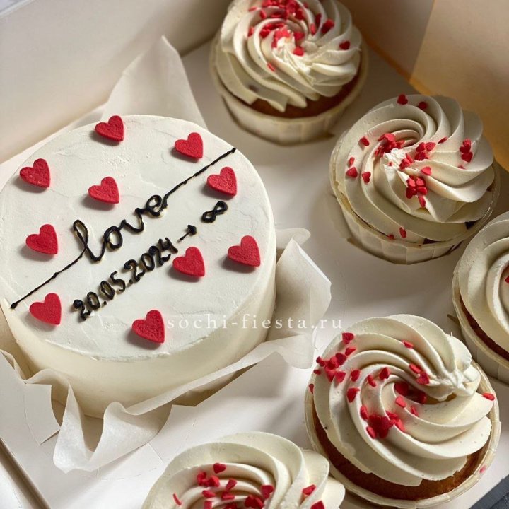 Капкейки и бенто-торт "Любимые" в Иркутске