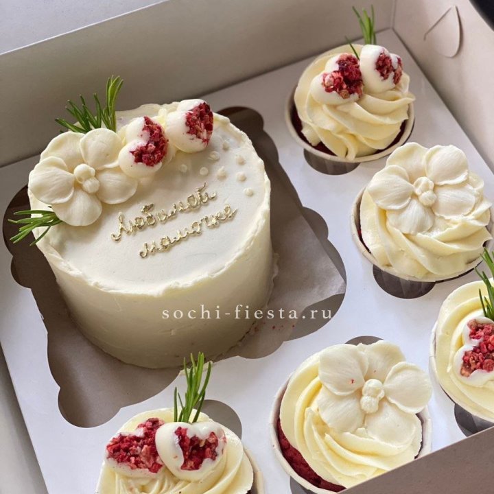 Капкейки и бенто-торт "Мамочке" в Иркутске