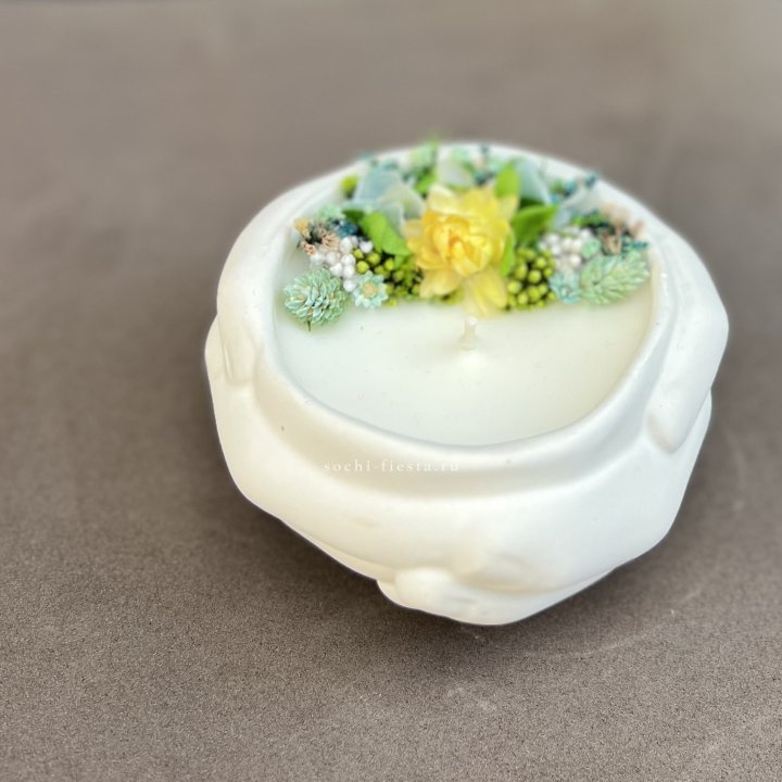 Свеча ароматическая в гипсе Руки в Иркутске