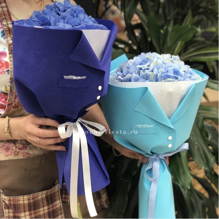 Букет с гортензией с пиджаком в Иркутске