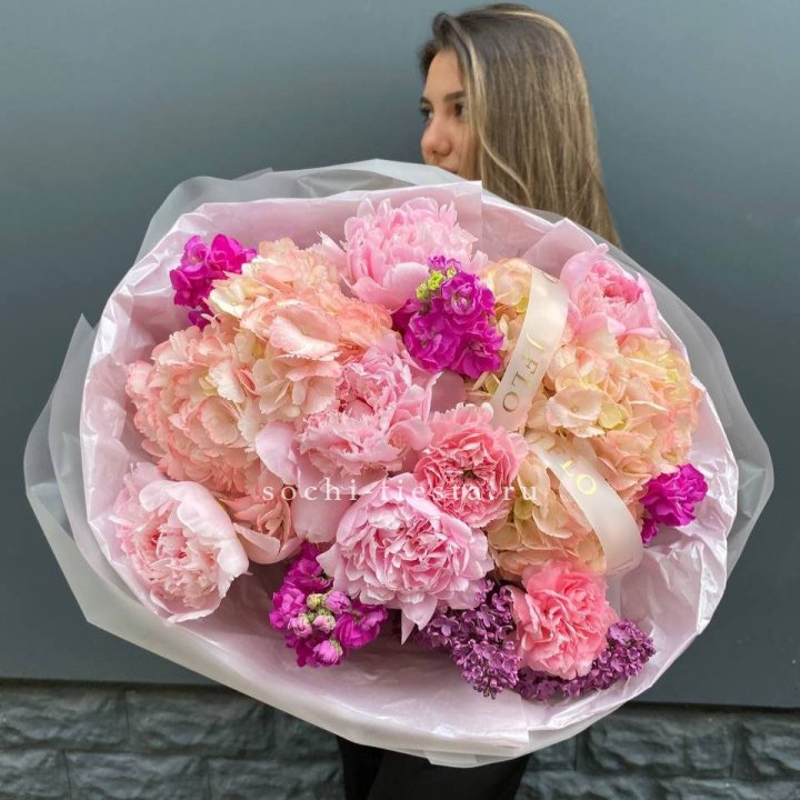  Букет "Фловер пионс" в Иркутске