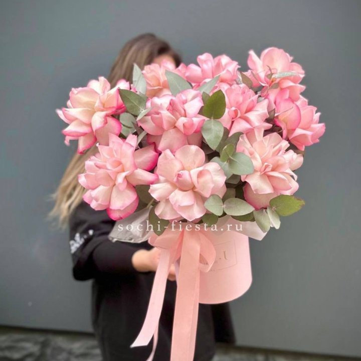 11 Фрунцузских роз "Венди" в Иркутске