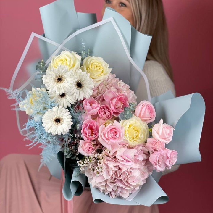 Дизайнерский букет "Адель" в Иркутске