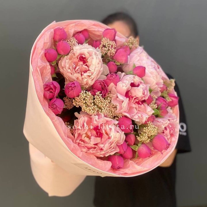  Букет с пионами "Преференс" в Иркутске