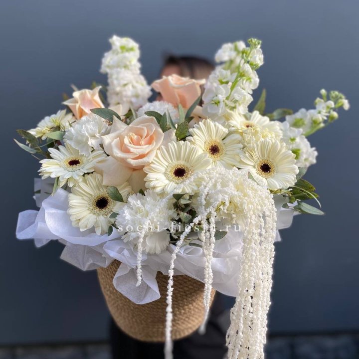 Цветы в джутовом кашпо "Валери" в Иркутске