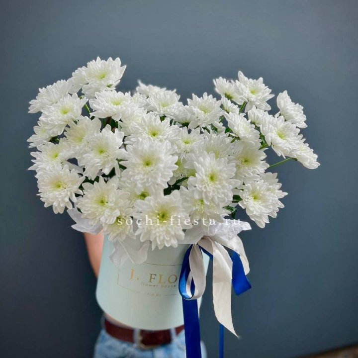 Коробка с хризантемами №3 в Иркутске