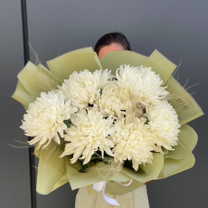 Букет одноголовых хризантем  в Иркутске