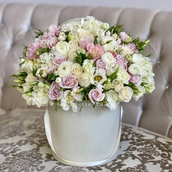 Цветочный бокс "Ловинг" в Иркутске