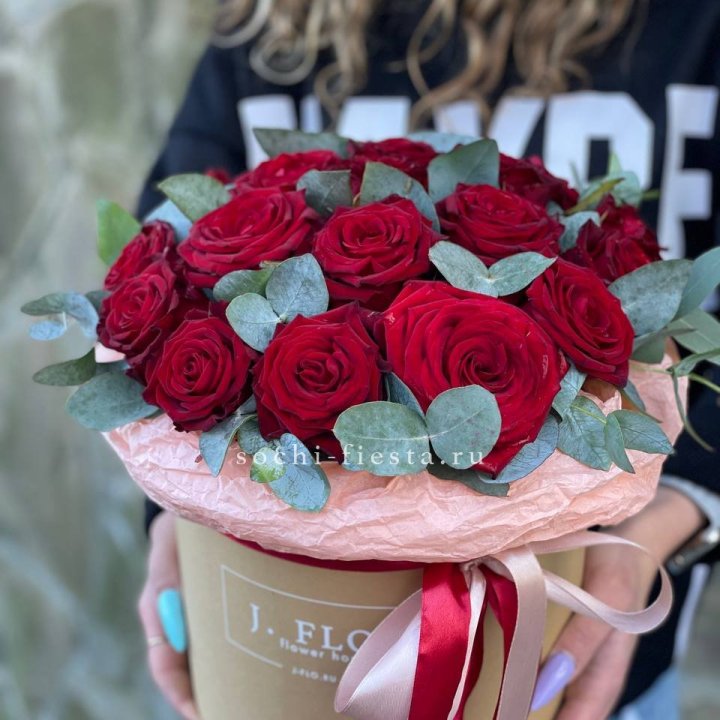 21 Красная роза в боксе №1 в Иркутске