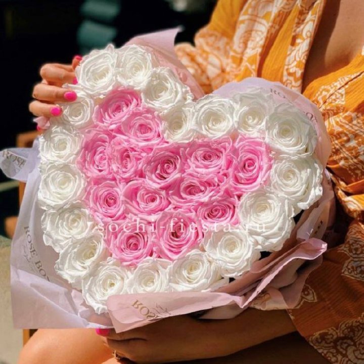 Бокс сердце с розами №2 в Иркутске