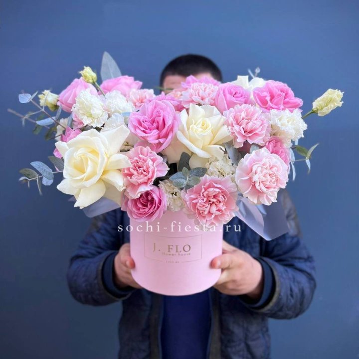 Цветочный бокс "Памела" в Иркутске