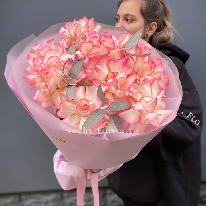 9 французских роз Джумилия в Иркутске