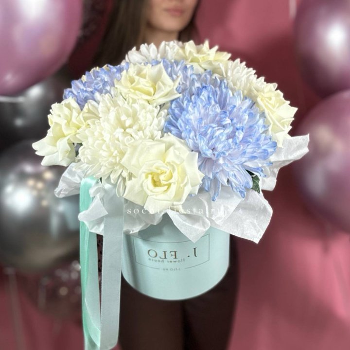 Коробка с цветами "Вольта" в Иркутске