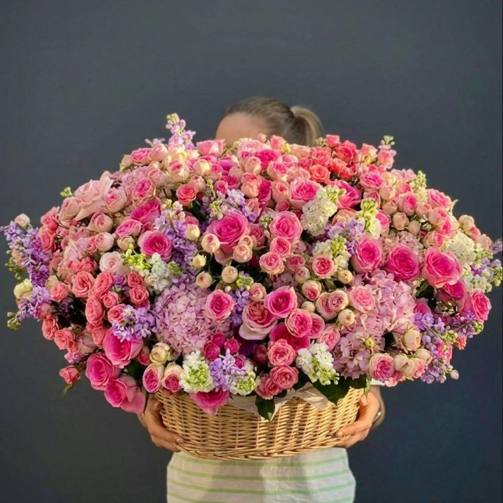 Цветочная корзина гигант №5 в Иркутске