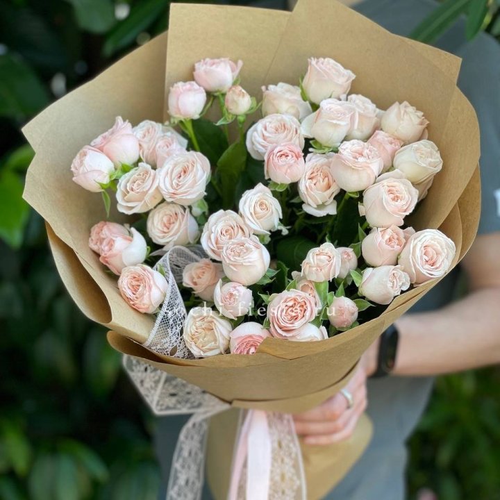 Кустовые розы букет №1 в Иркутске