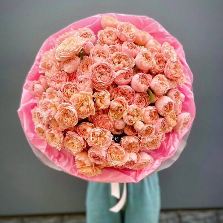 Букет кустовых пионовидных роз Джульетта "Принцесса" в Иркутске