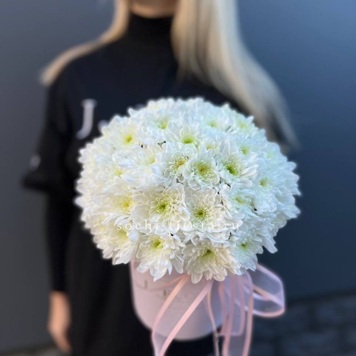 Коробка с хризантемами №1 в Иркутске