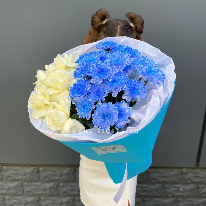 Дуо букет розы и хризантема в Иркутске