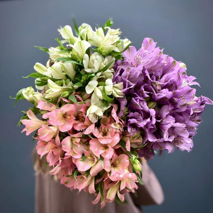 Охапка Альстромерии в Иркутске