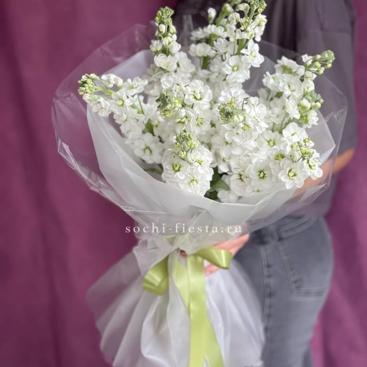 Букет ароматной маттиоллы №1 в Иркутске