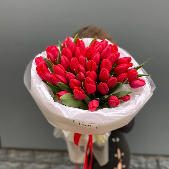 51 тюльпан "Любовь" в Иркутске