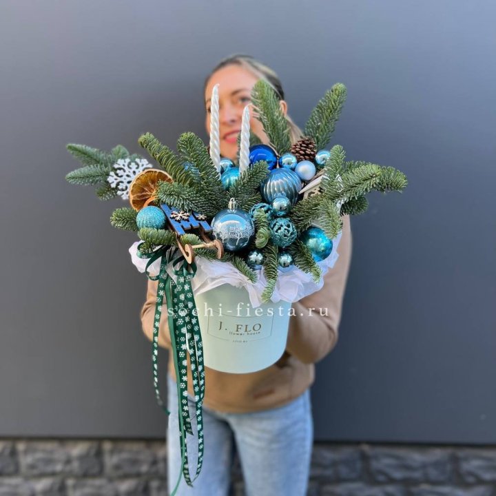 Композиция "Мери крисмас блю" в Иркутске