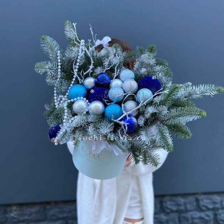 Композиция "Голубая бездна" в Иркутске