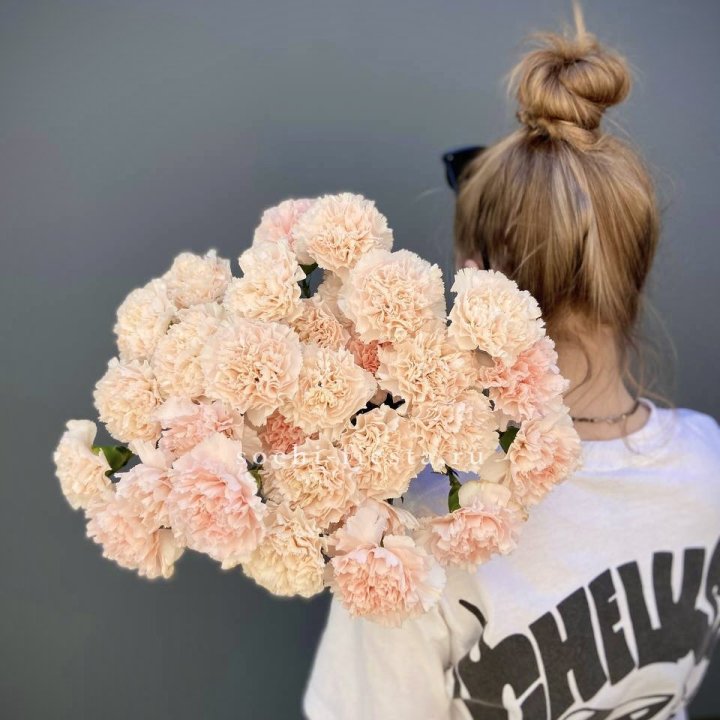 Охапка диантусов  в Иркутске