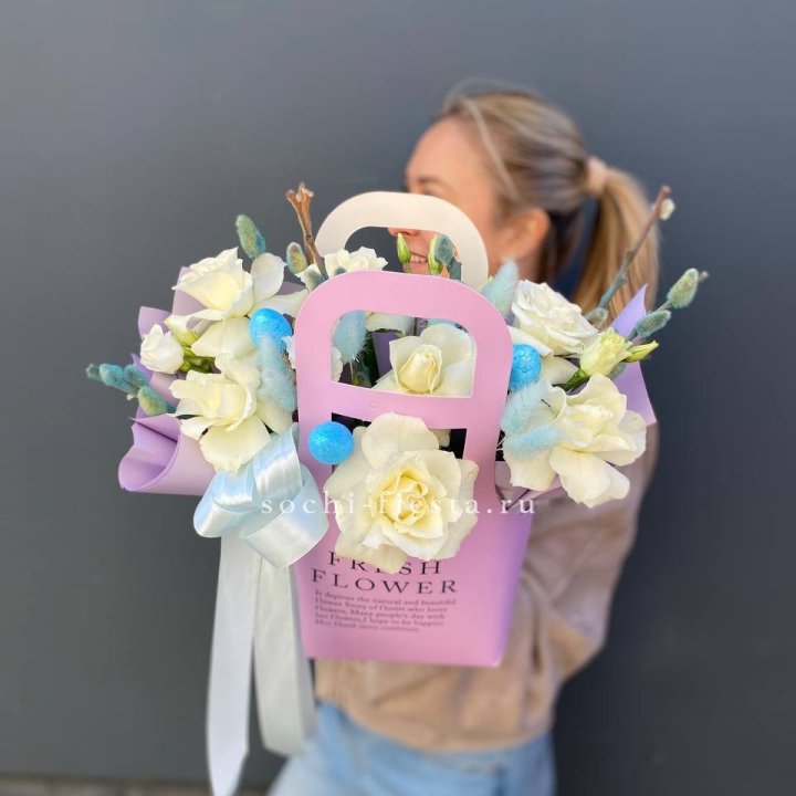 Цветочная сумочка "Пасхальная композиция" в Иркутске