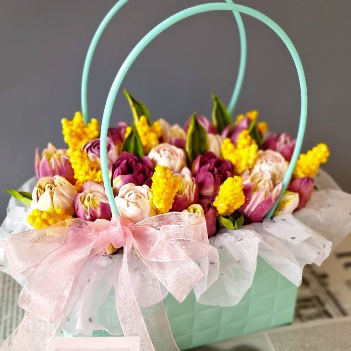 Тюльпаны в сумочке из зефира в Иркутске