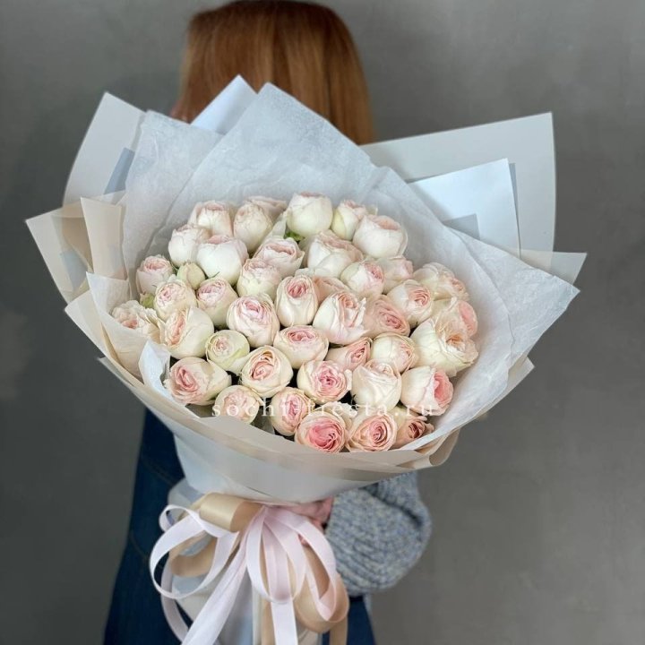 Букет пионовидных роз Пур лав в Иркутске