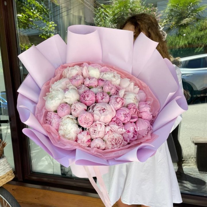 51 розовый пион в Иркутске