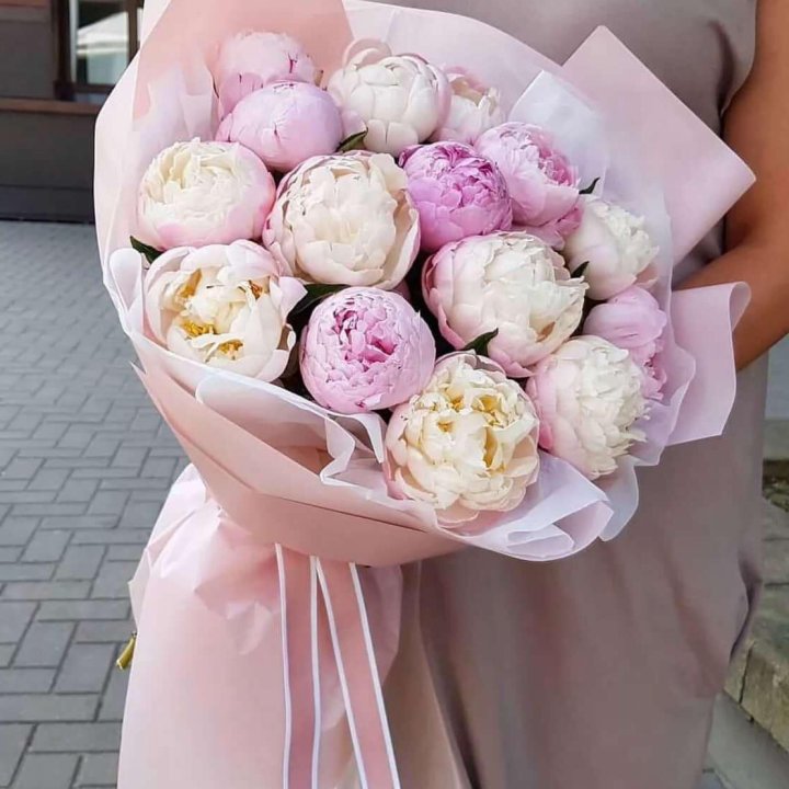 Букет пионов "Маршмелоу" в Иркутске