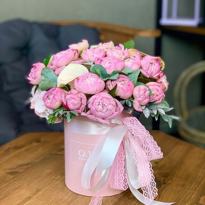 Композиция с пионами №1 в Иркутске