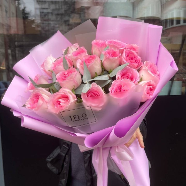  19 розовых роз в Иркутске