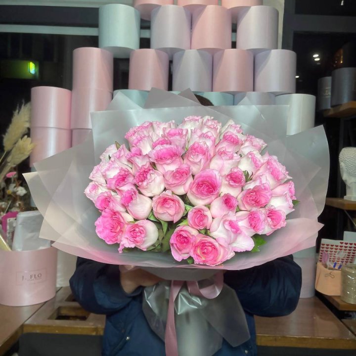  51 розовых роз в Иркутске